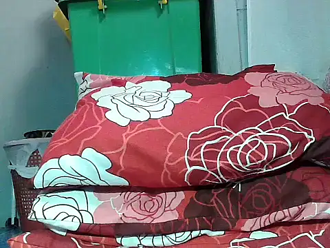 Aphroditee123 online show from October 8, 2025, 4:43 am