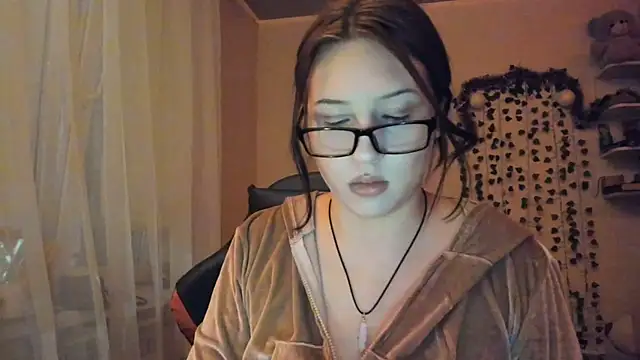 Snapshot of Stephanie_Hills chatting on January 15, 2026, 7:17 pm Stephanie Hills online show from January 15, 2026, 7:17 pm