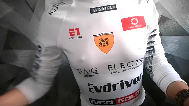 BritneyXKittensx online show from November 17, 2025, 8:20 am