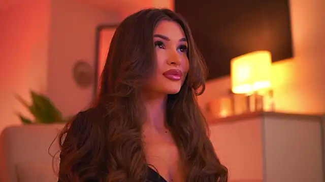 Snapshot of KyssaraPlay chatting on January 6, 2026, 7:39 pm KyssaraPlay online show from January 6, 2026, 7:39 pm