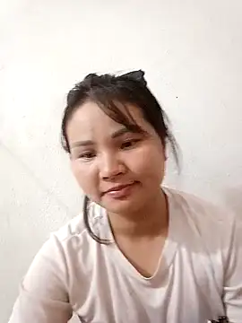 Snapshot of Heulwen-22 chatting on October 30, 2025, 9:15 pm Heulwen-22 online show from October 30, 2025, 9:15 pm