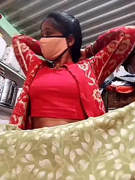 Snapshot of MISS_LOVE_001 chatting on November 17, 2025, 5:41 pm MISS LOVE 001 online show from November 17, 2025, 5:41 pm