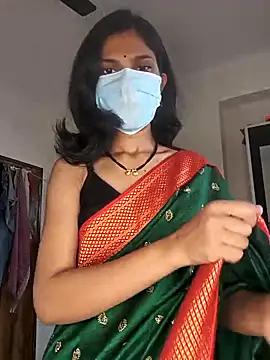 Snapshot of Shivani2002 chatting on April 18, 2026, 8:18 am Shivani2002 online show from April 18, 2026, 8:18 am