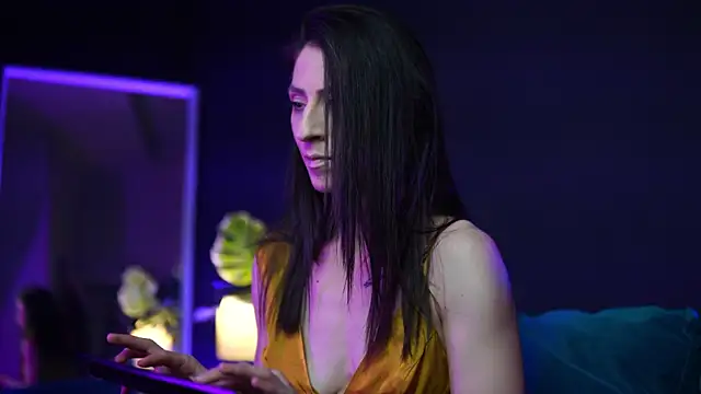 RubyRosa online show from October 26, 2025, 10:25 pm