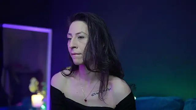 RubyRosa online show from January 7, 2026, 3:09 am