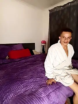 Brentrawbreed online show from April 30, 2026, 6:58 pm