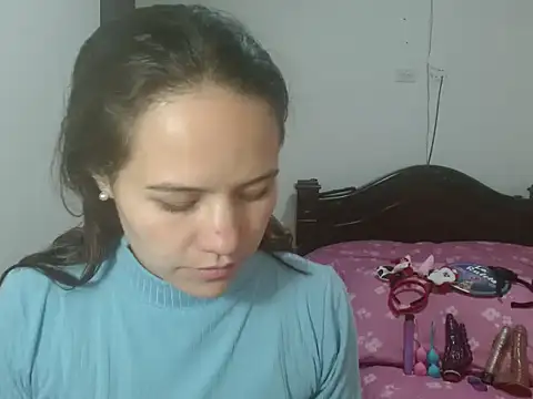 Snapshot of yarafuckass chatting on October 17, 2025, 8:22 pm yarafuckass online show from October 17, 2025, 8:22 pm