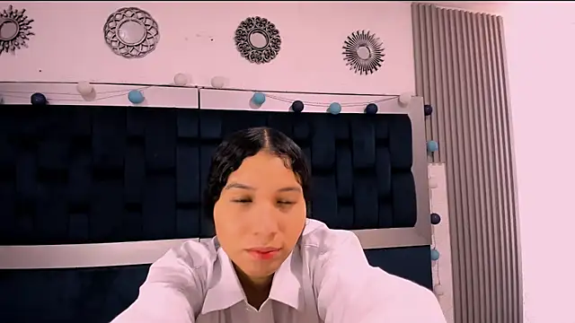 Isabella motero online show from September 13, 2025, 12:27 pm