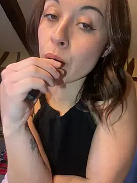 Snapshot of Toto-pika chatting on February 24, 2026, 12:03 pm Toto-pika online show from February 24, 2026, 12:03 pm