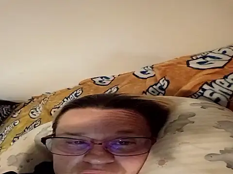 Snapshot of PremiumKitty chatting on October 2, 2025, 4:08 am PremiumKitty online show from October 2, 2025, 4:08 am