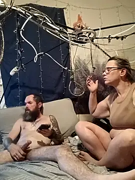 Snapshot of PremiumKitty chatting on November 23, 2025, 12:32 am PremiumKitty online show from November 23, 2025, 12:32 am