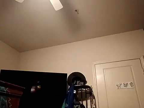 Snapshot of PremiumKitty chatting on November 28, 2025, 9:45 am PremiumKitty online show from November 28, 2025, 9:45 am