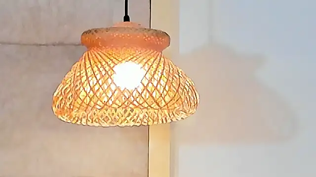 Snapshot of VioletHilton chatting on September 18, 2025, 7:49 pm VioletHilton online show from September 18, 2025, 7:49 pm