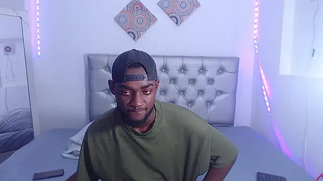 eebony stallion online show from November 10, 2025, 6:51 pm