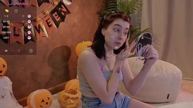 Snapshot of arcane_doll chatting on October 27, 2025, 5:22 am arcane doll online show from October 27, 2025, 5:22 am