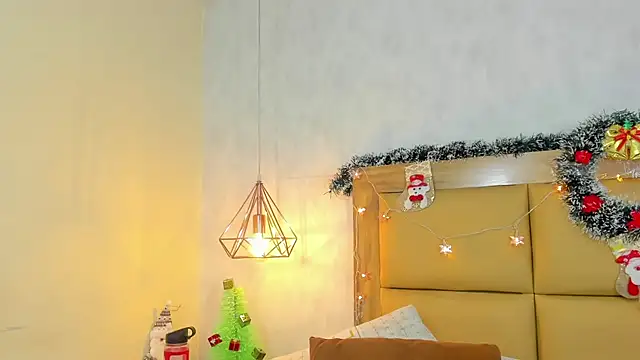 MELISSAROUGE online show from November 28, 2025, 1:08 am