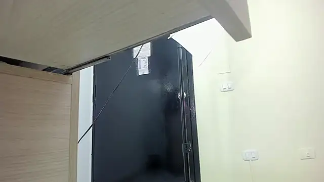 MELISSAROUGE online show from February 21, 2026, 7:37 pm