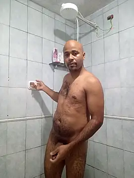 reisloko online show from November 11, 2025, 9:26 pm