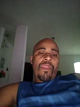 reisloko online show from November 19, 2025, 9:59 pm