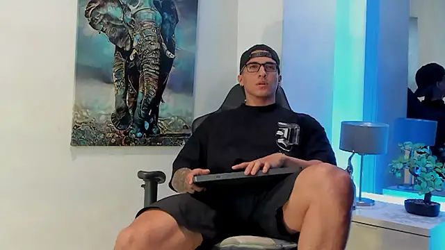 Dash Bukoski online show from February 12, 2026, 11:38 am