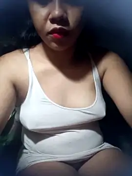 hotmomma8 online show from October 28, 2025, 6:21 pm