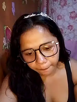 Snapshot of hotmomma8 chatting on April 8, 2026, 2:22 am hotmomma8 online show from April 8, 2026, 2:22 am