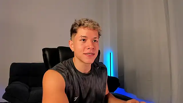 Snapshot of nathan_blake chatting on October 23, 2025, 4:28 pm nathan blake online show from October 23, 2025, 4:28 pm