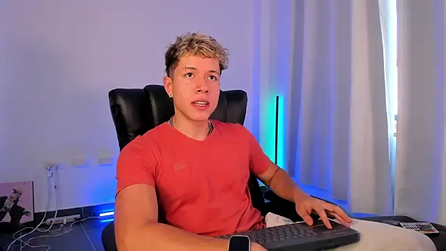 Snapshot of nathan_blake chatting on November 21, 2025, 8:51 pm nathan blake online show from November 21, 2025, 8:51 pm