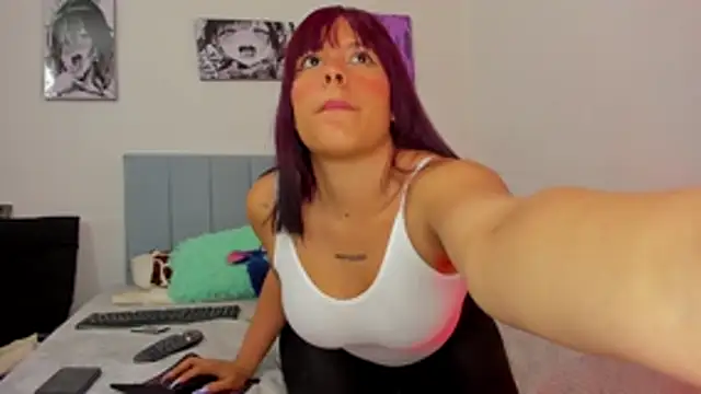 penelopestar 2 online show from November 12, 2025, 3:07 am