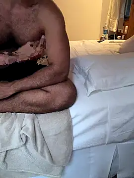 CasadoLutadorBigStuds online show from December 21, 2025, 7:54 pm