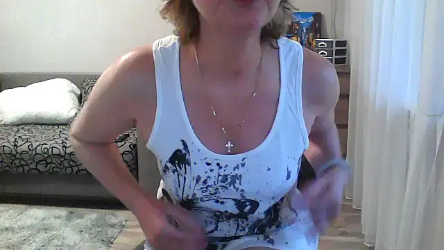 Snapshot of IrynaMolbertx chatting on November 2, 2025, 1:13 pm IrynaMolbertx online show from November 2, 2025, 1:13 pm