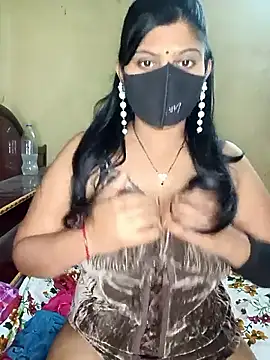 reena502 online show from May 11, 2026, 12:05 am