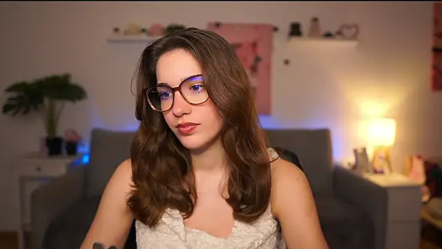 Snapshot of kissie_cat chatting on February 6, 2026, 2:20 pm kissie cat online show from February 6, 2026, 2:20 pm