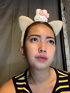 Soft Angel8 online show from May 13, 2026, 6:38 pm