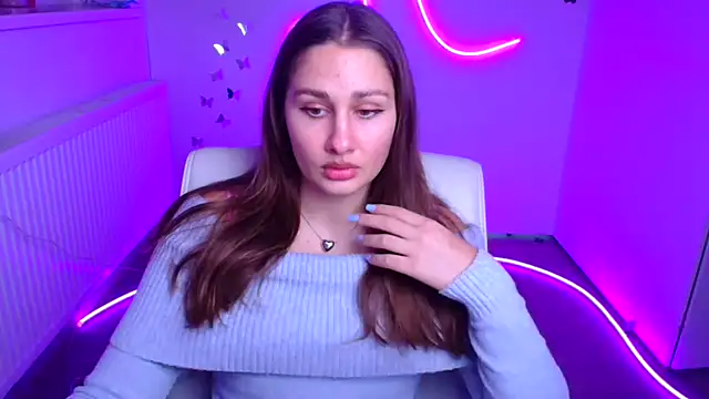 Stefanie Sweet online show from November 7, 2025, 6:35 am