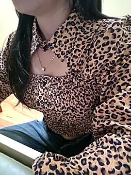 lanlan girl2k online show from February 27, 2026, 8:36 am