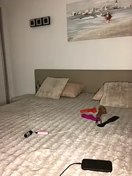 Snapshot of Rosieredxox chatting on October 17, 2025, 8:22 pm Rosieredxox online show from October 17, 2025, 8:22 pm