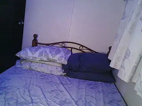 Snapshot of Taylor_smith_0 chatting on October 24, 2025, 2:02 pm Taylor smith 0 online show from October 24, 2025, 2:02 pm