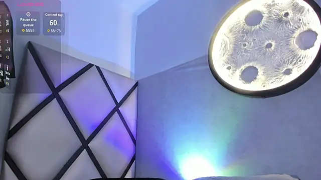 Snapshot of venus-03 chatting on December 2, 2025, 3:23 am venus-03 online show from December 2, 2025, 3:23 am