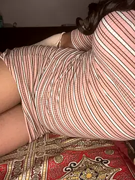 jiya00 online show from November 12, 2025, 12:49 pm