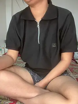 jiya00 online show from November 17, 2025, 12:55 pm