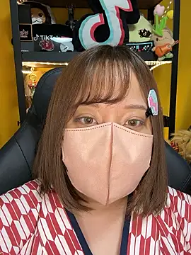 Snapshot of 0kanna0 chatting on October 1, 2025, 3:40 pm 0kanna0 online show from October 1, 2025, 3:40 pm