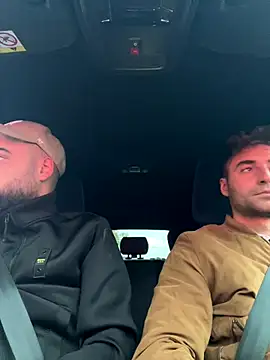 Snapshot of omihaze94 chatting on November 8, 2025, 3:45 pm omihaze94 online show from November 8, 2025, 3:45 pm