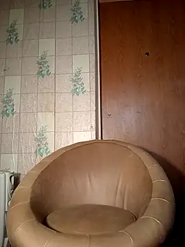 Snapshot of Tupo070481 chatting on November 12, 2025, 11:21 am Tupo070481 online show from November 12, 2025, 11:21 am