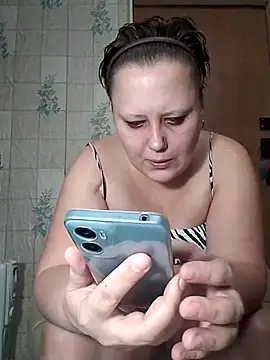 Snapshot of Tupo070481 chatting on December 4, 2025, 5:10 pm Tupo070481 online show from December 4, 2025, 5:10 pm