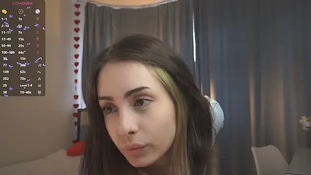 Snapshot of VernonKnapik chatting on October 18, 2025, 10:27 am VernonKnapik online show from October 18, 2025, 10:27 am