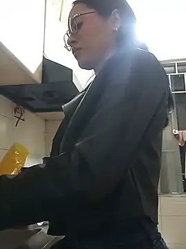 amy lennox online show from May 30, 2026, 1:08 pm