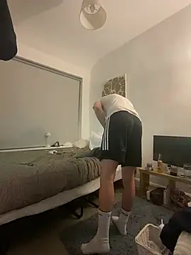 shyandchilling online show from April 14, 2026, 8:48 pm