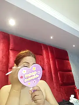 Snapshot of VictoriaFerro chatting on April 15, 2026, 1:29 pm VictoriaFerro online show from April 15, 2026, 1:29 pm
