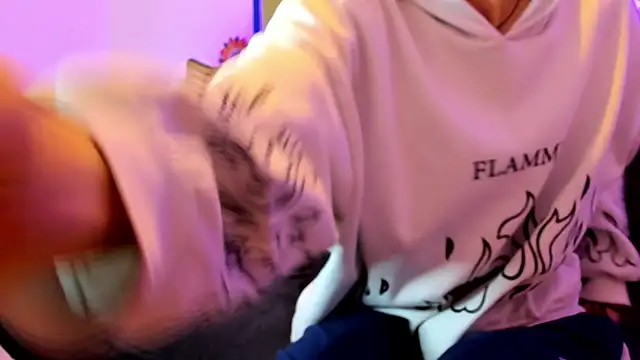 Snapshot of Dioniso_guy8 chatting on December 15, 2025, 8:35 pm Dioniso guy8 online show from December 15, 2025, 8:35 pm